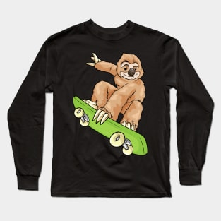 Cute Sloth is skateboarding Long Sleeve T-Shirt